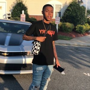 Meet your Posher, Kylee